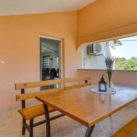 Holiday home Lovely House Piljan *