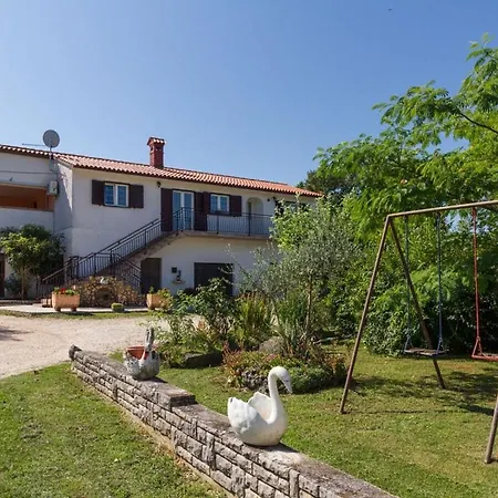 Holiday home Lovely House Piljan *